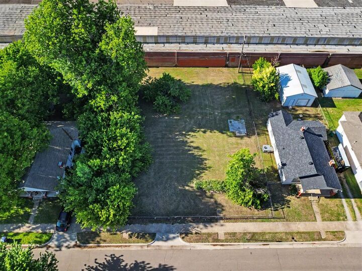 Property Photo:  1513 NW 4th Street  OK 73106 
