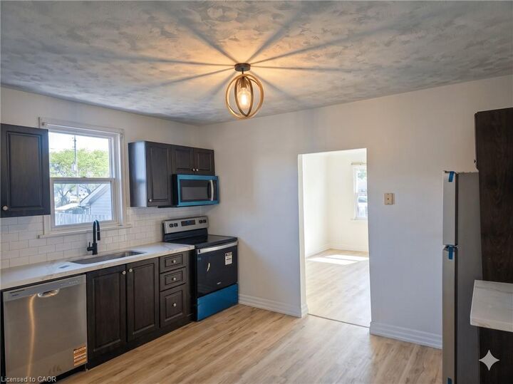 Property Photo: 13 Marlborough Avenue ON L2M 5T1