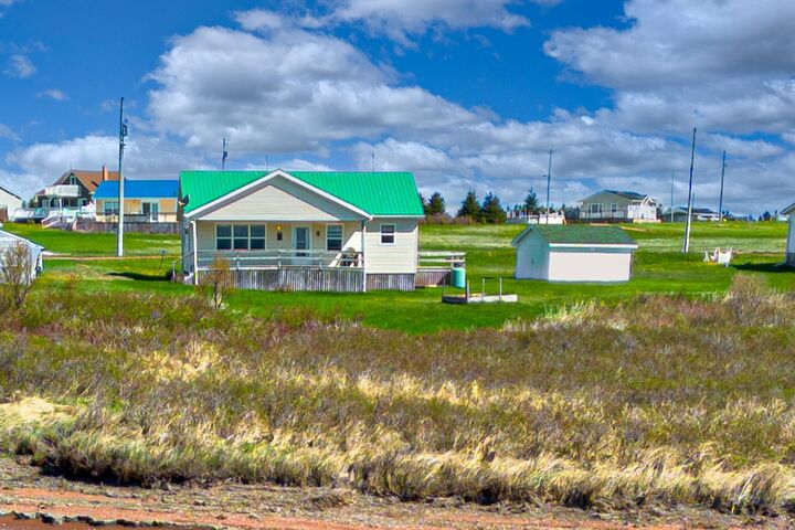 Property Photo: 212 Basinview Crescent PE C0B 1M0
