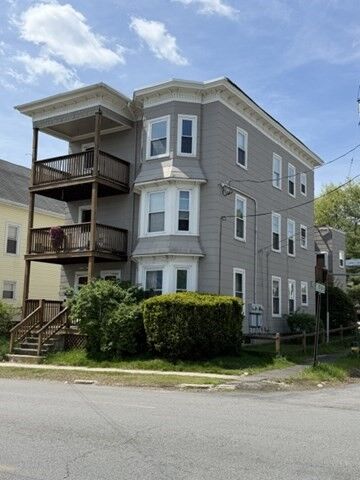 Property Photo:  266 Hilldale Avenue 3  MA 01832 