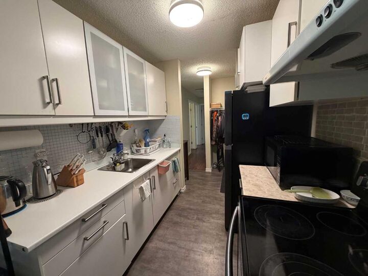 Property Photo:  111 Charles Avenue 312  AB T9H 1R3 