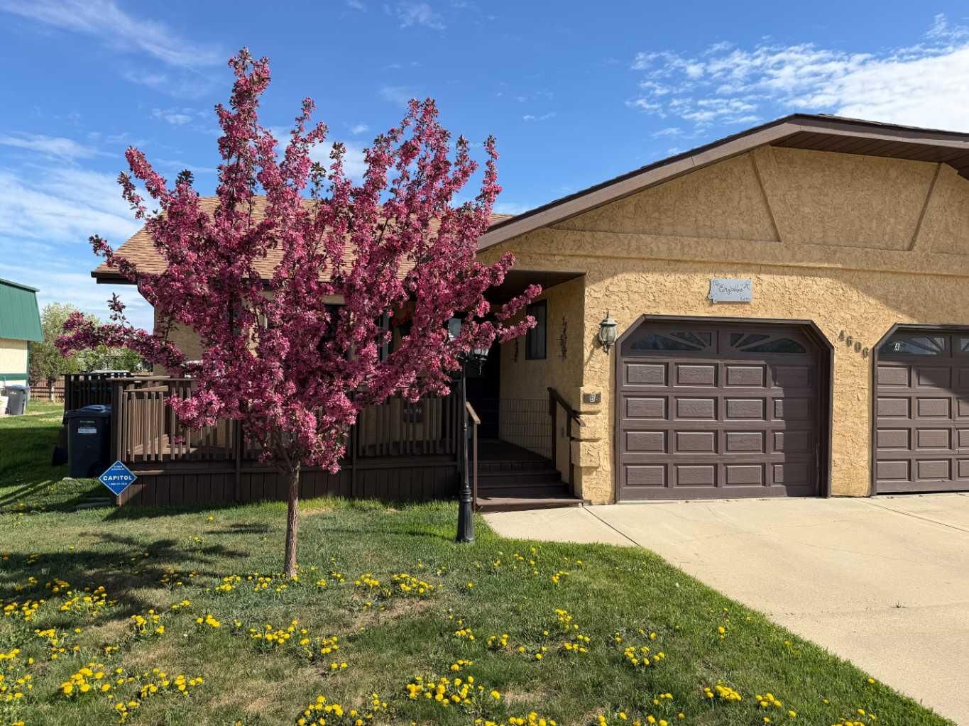 Property Photo:  4606B 48 Avenue  AB T4S 1M8 