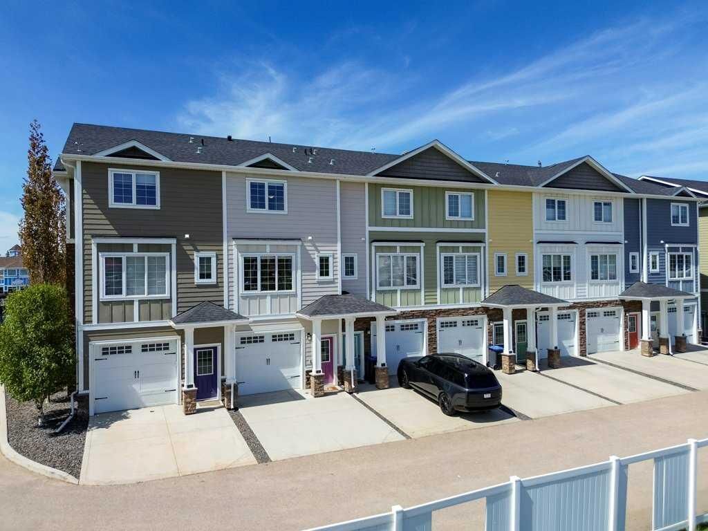 Property Photo: 5210 Lakeshore Drive 113 AB T4S 0M6
