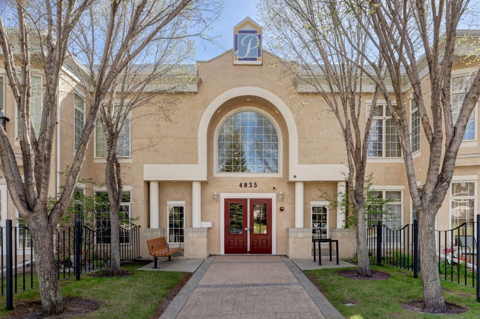 Property Photo:  4835 Dalhousie Drive NW 105  AB T3A 5R7 
