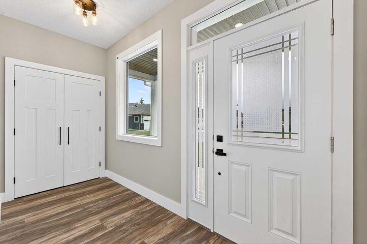 Property Photo: 610 4 Avenue SW 2 AB T0M 1X0