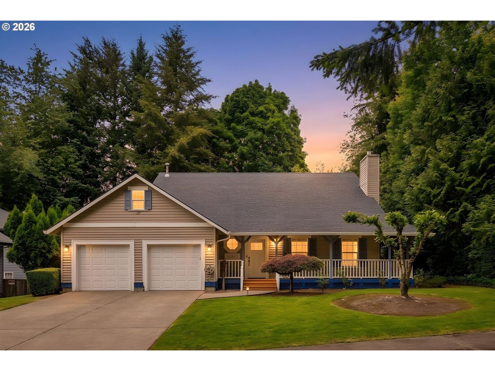 Property Photo:  13217 SE Blackberry Cir  OR 97236 