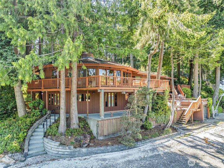 Property Photo: 1678 NE Jacobson Road WA 98370