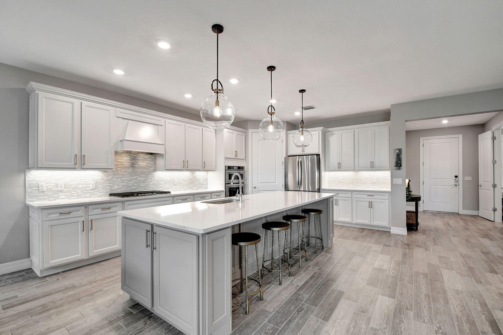 Property Photo: 8433 Vaulting Drive FL 33467