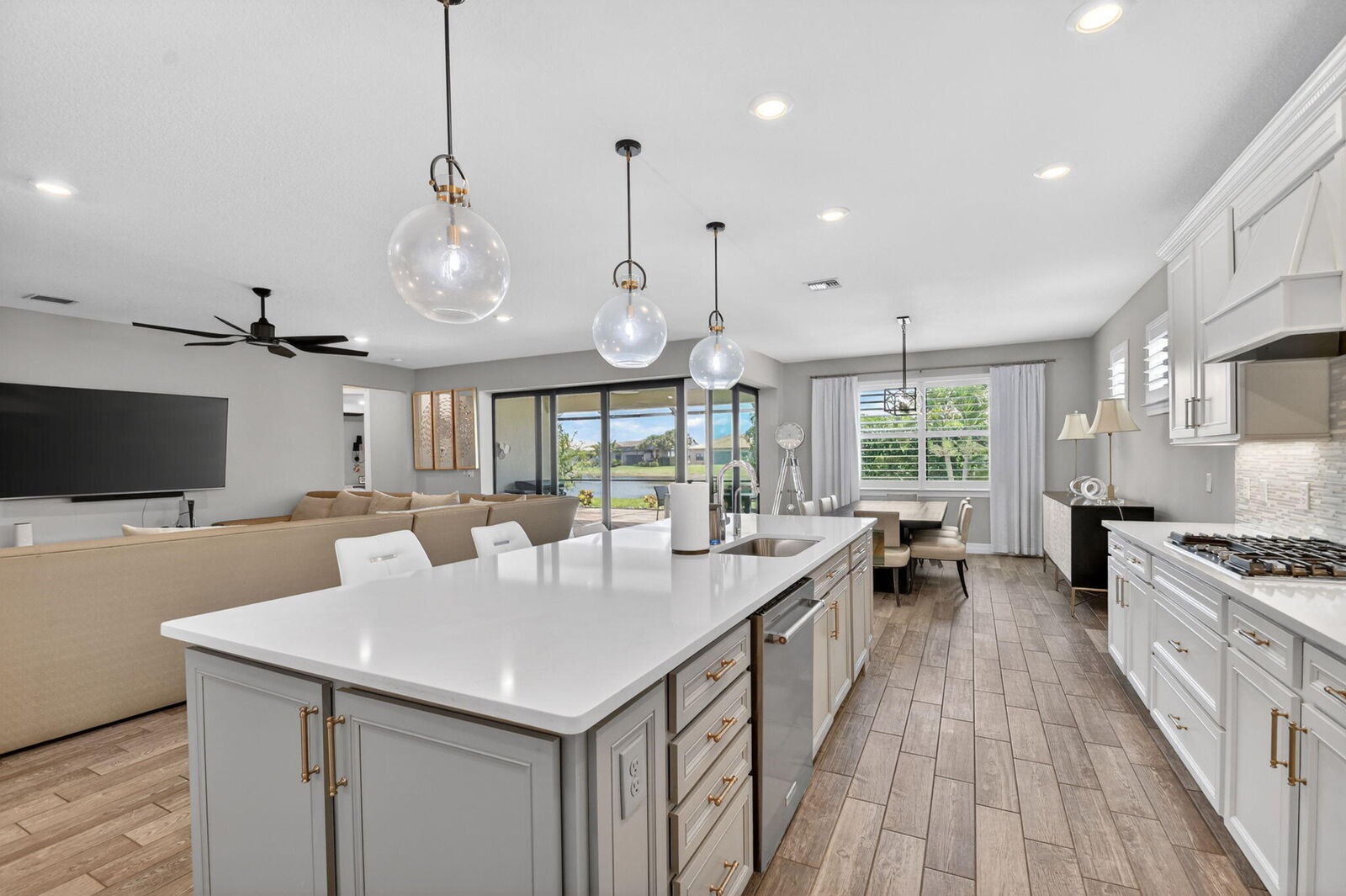 Property Photo: 8433 Vaulting Drive FL 33467