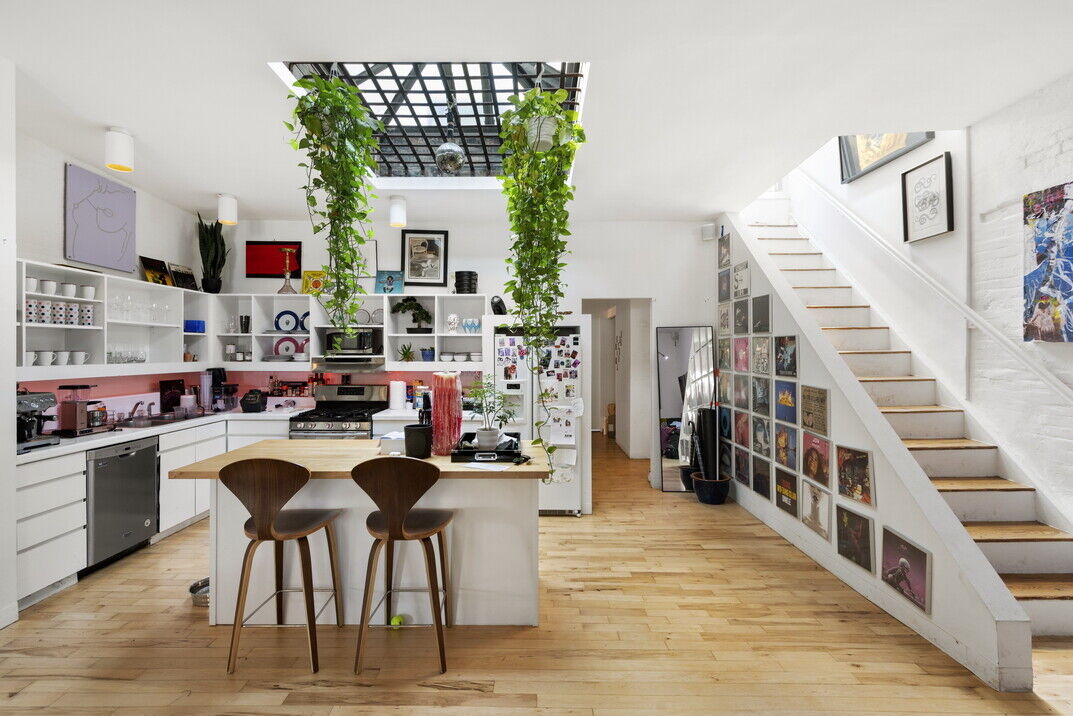 Property Photo:  422 W Broadway Ph  NY 10012 