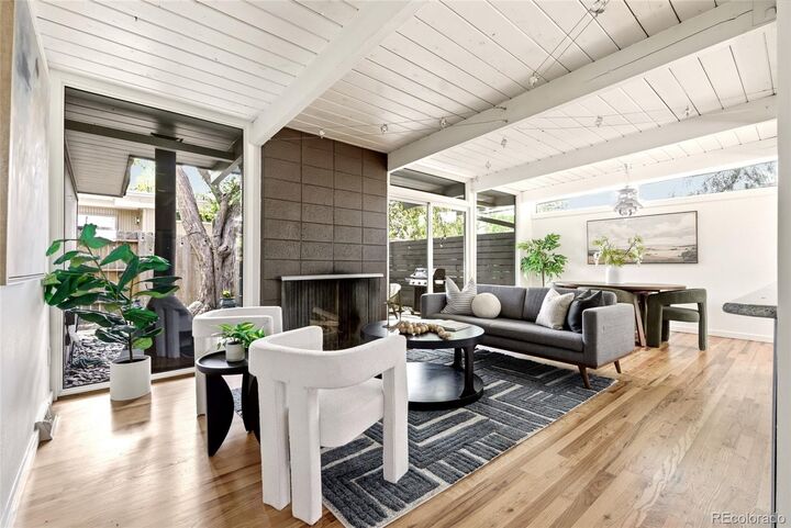 Property Photo:  1360 S Dahlia Street  CO 80222 