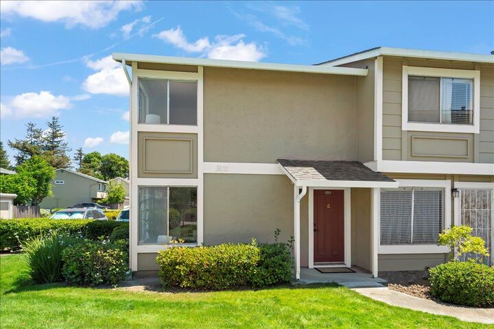 Property Photo: 2256 Warfield Way D CA 95122