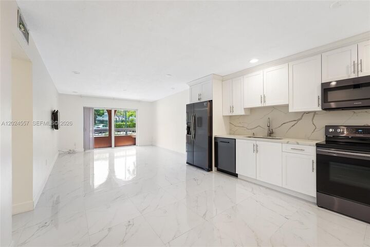 Property Photo:  7920 Camino Real M-109  FL 33143 
