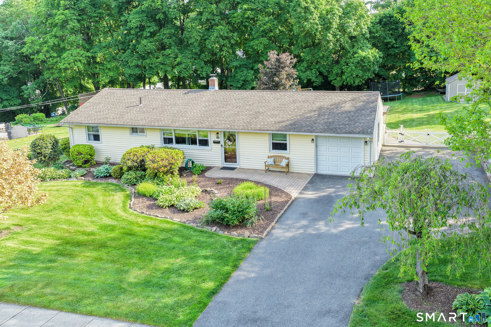 Property Photo:  139 Contour Drive  CT 06410 