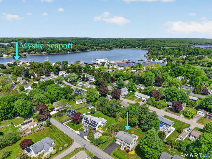 Property Photo:  35 Bruggeman Place  CT 06355 