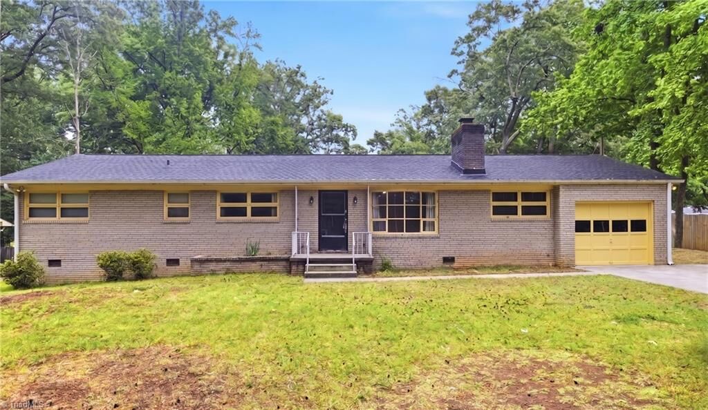 Property Photo:  2007 Jane Street  NC 27407 