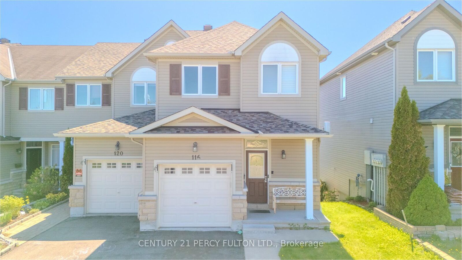 Property Photo: 116 Dahlia Street ON K4K 0G1