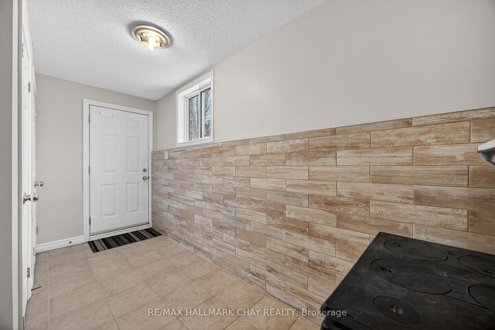 Property Photo:  2452 10th Line  ON L9S 3R2 