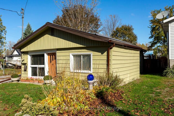 Property Photo: 127 Leopold Street ON K8V 2K5
