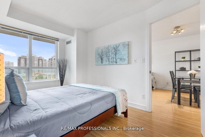 Property Photo: 18 Harrison Garden Boulevard 706 ON M2N 7J7