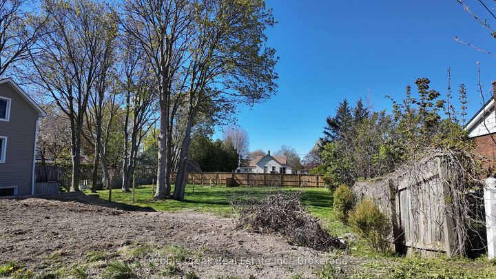 Property Photo:  109 Severed Lot Napier Street  ON N7A 1W4 