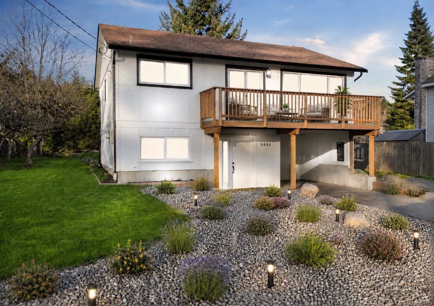 Property Photo: 4644 Macintyre Ave BC V9N 6R2