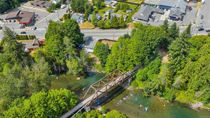 Property Photo: 160 Cowichan Lake Rd BC V0R 2G0