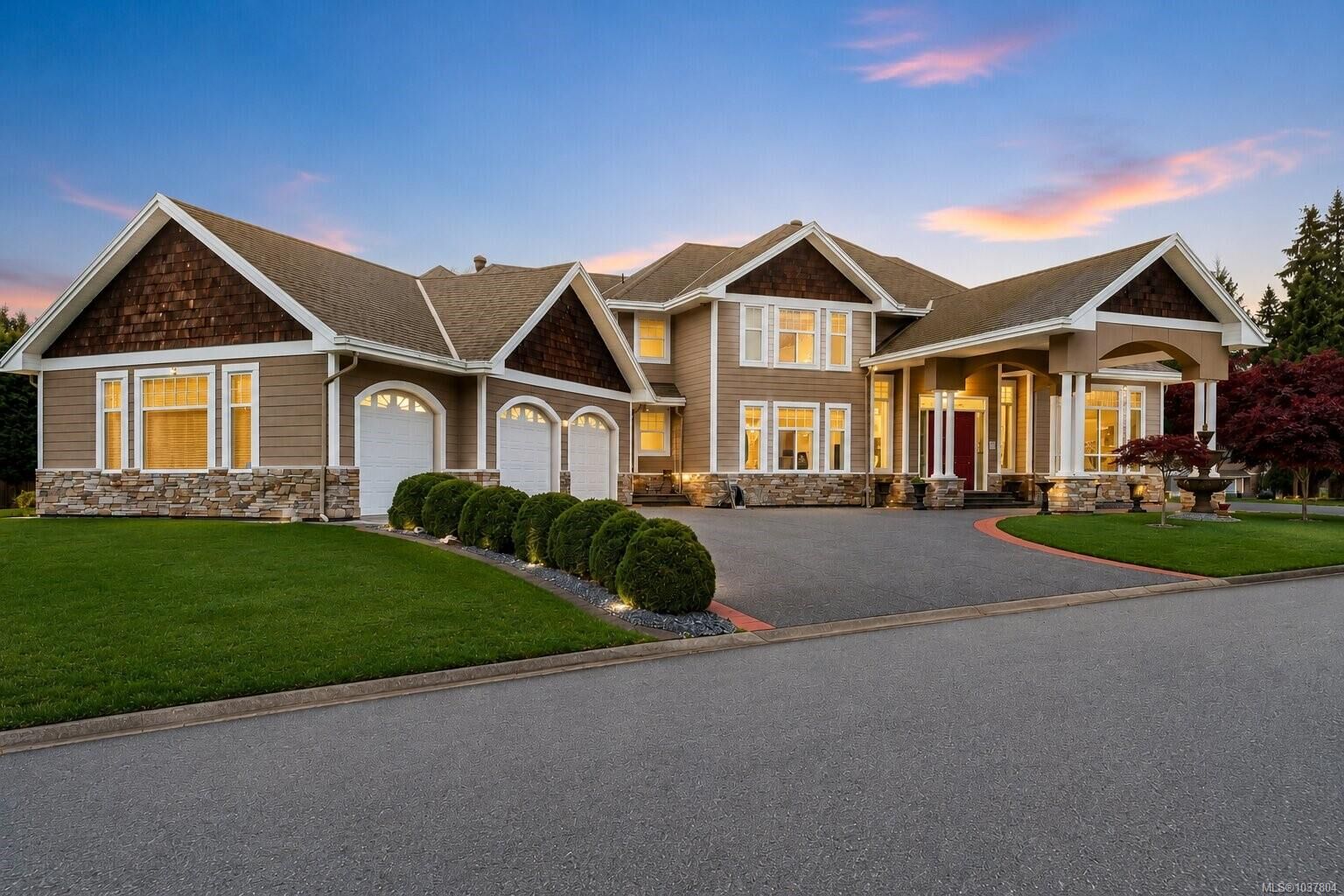 Property Photo:  6797 Hampton Pl  BC V9L 6X7 