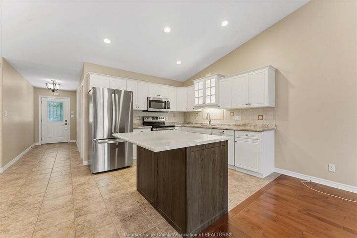 Property Photo: 2035 Morningstar Avenue ON N8P 1W5