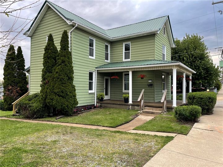 Property Photo: 514 E Crawford Ave PA 15425