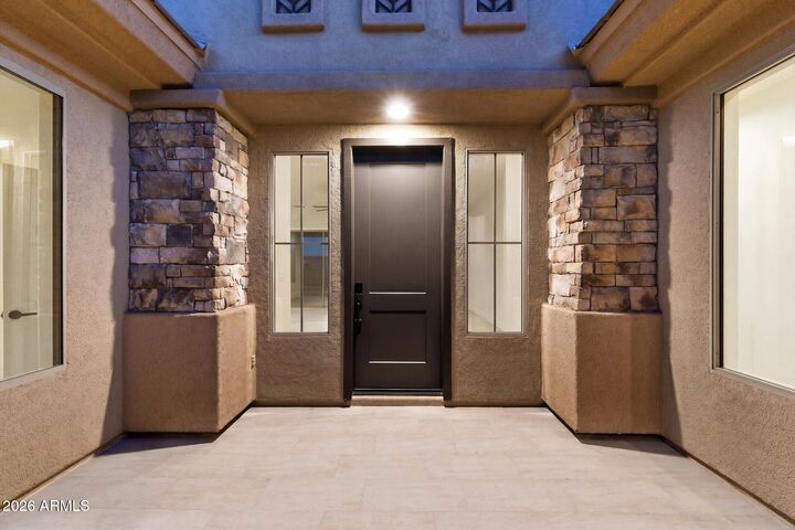 Property Photo: 1435 W Whitman Court AZ 85086