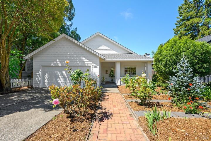 Property Photo: 450 Florence Avenue CA 95472