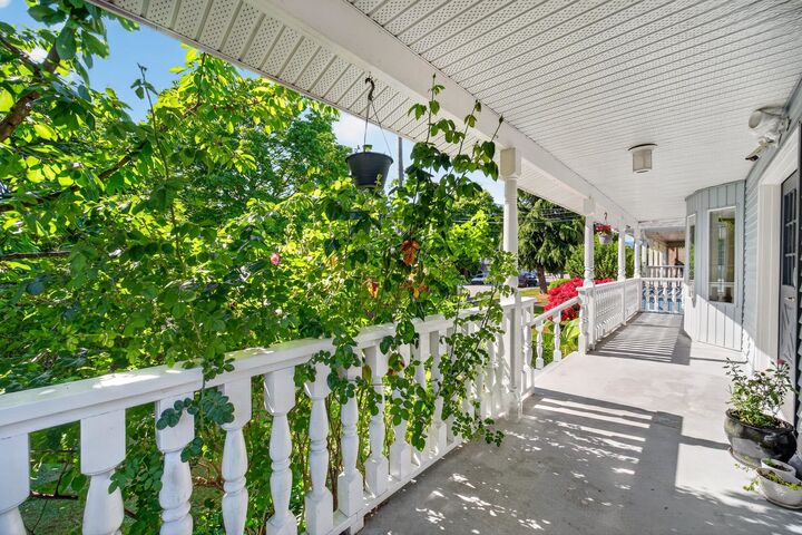 Property Photo: 4460 Atlee Avenue BC V5G 3R6
