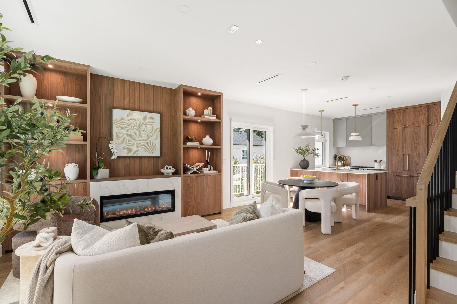 Property Photo: 2333 E 54th Avenue Sl 4 BC V5S 1X1