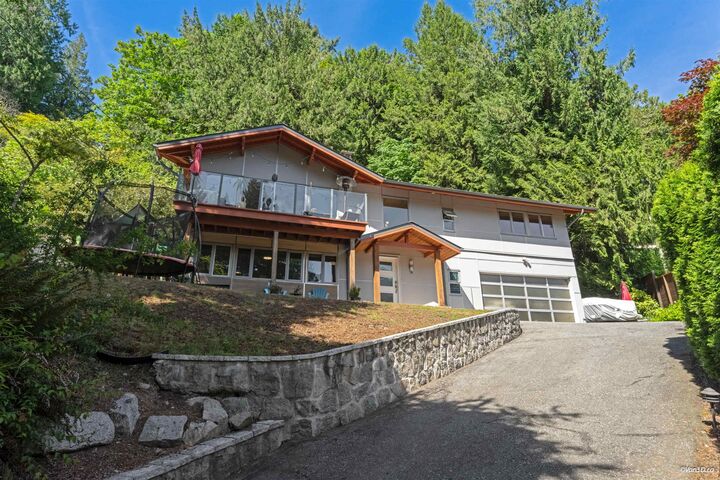 3907 Bayridge Place — photo 1