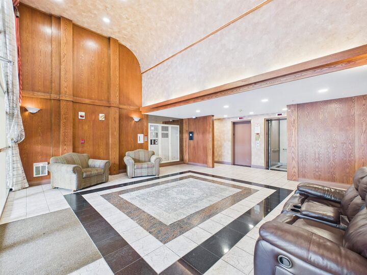 Property Photo: 8238 Saba Road 1602 BC V6Y 4C7