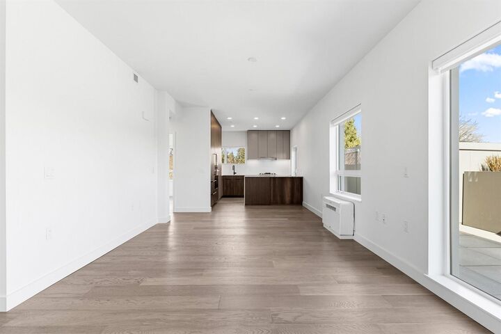 Property Photo: 3590 W 39th Avenue 302 BC V6N 3A5