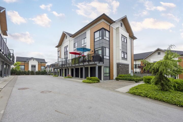 Property Photo: 15111 Edmund Drive 123 BC V3S 0A5