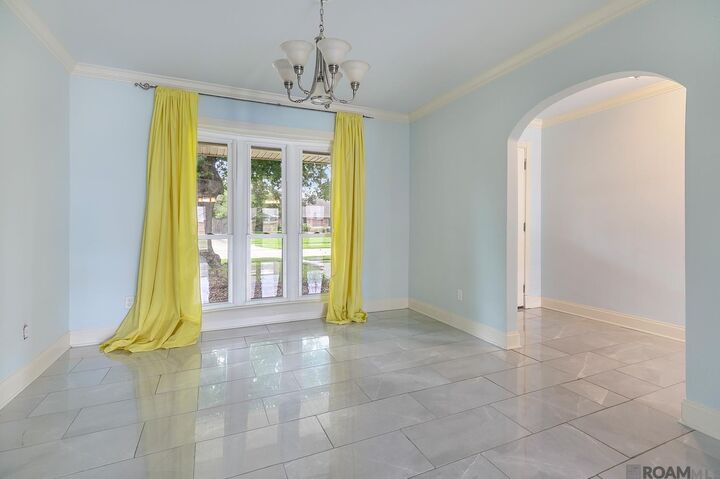 Property Photo: 4438 Chelsea Dr LA 70809
