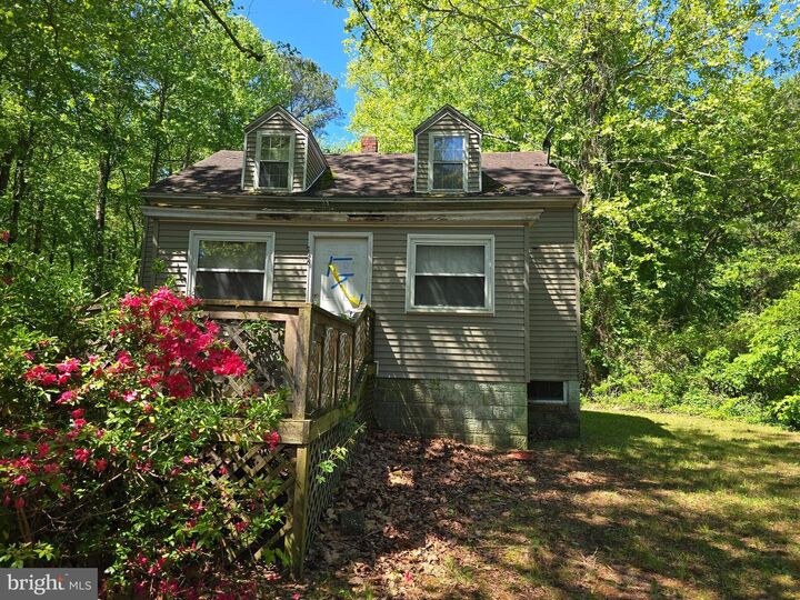 Property Photo: 726 S Camden Avenue MD 21826