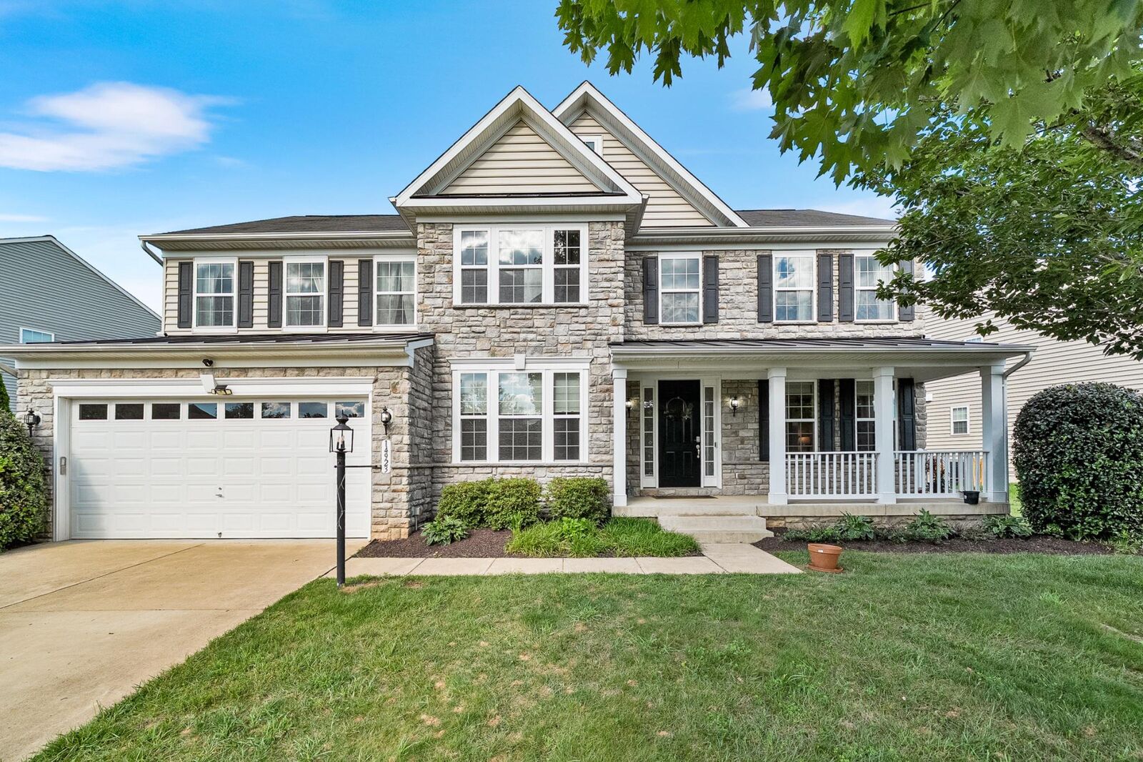 Property Photo:  14923 Spriggs Tree Lane  VA 22193 