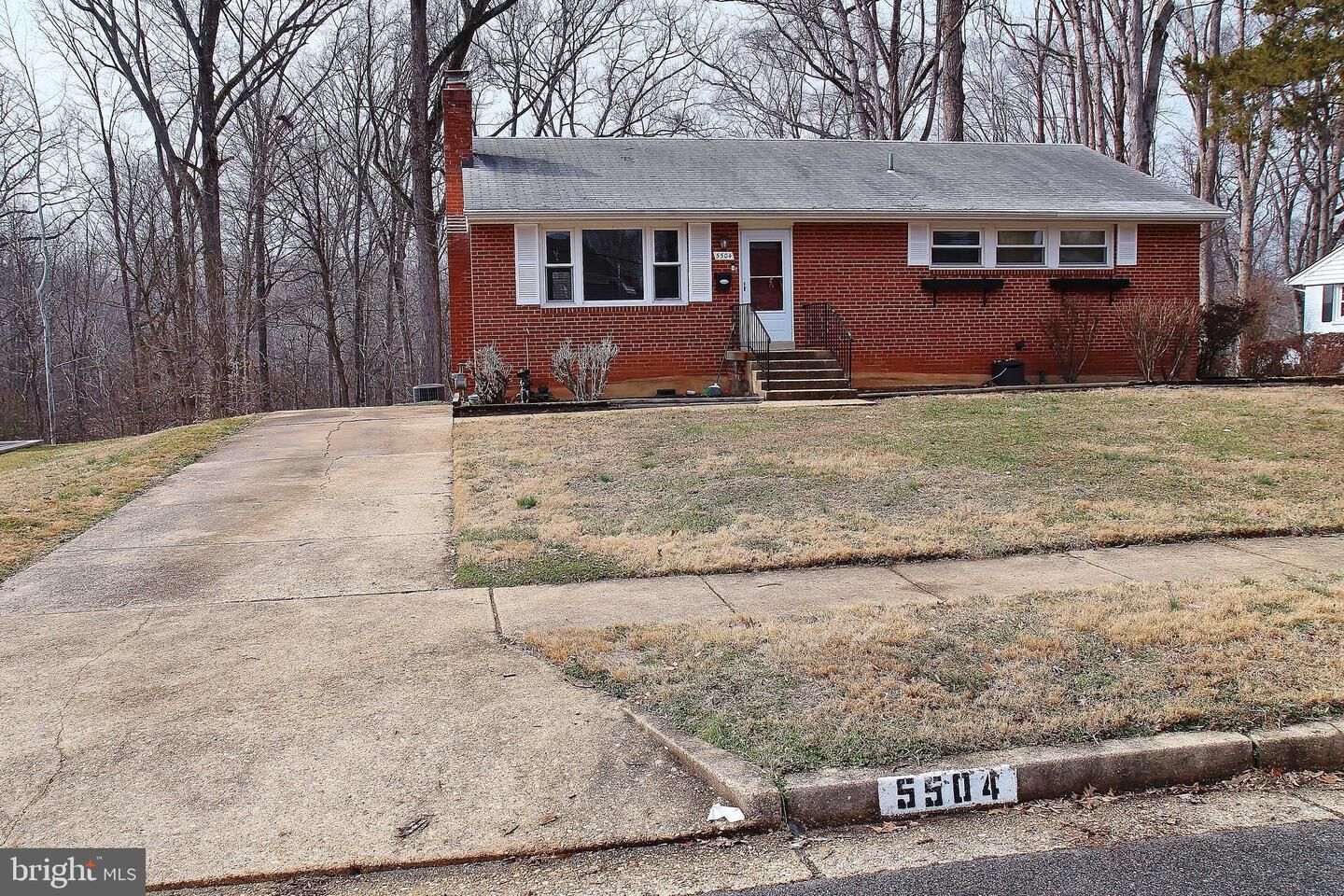 Property Photo: 5504 Inverchapel Road VA 22151