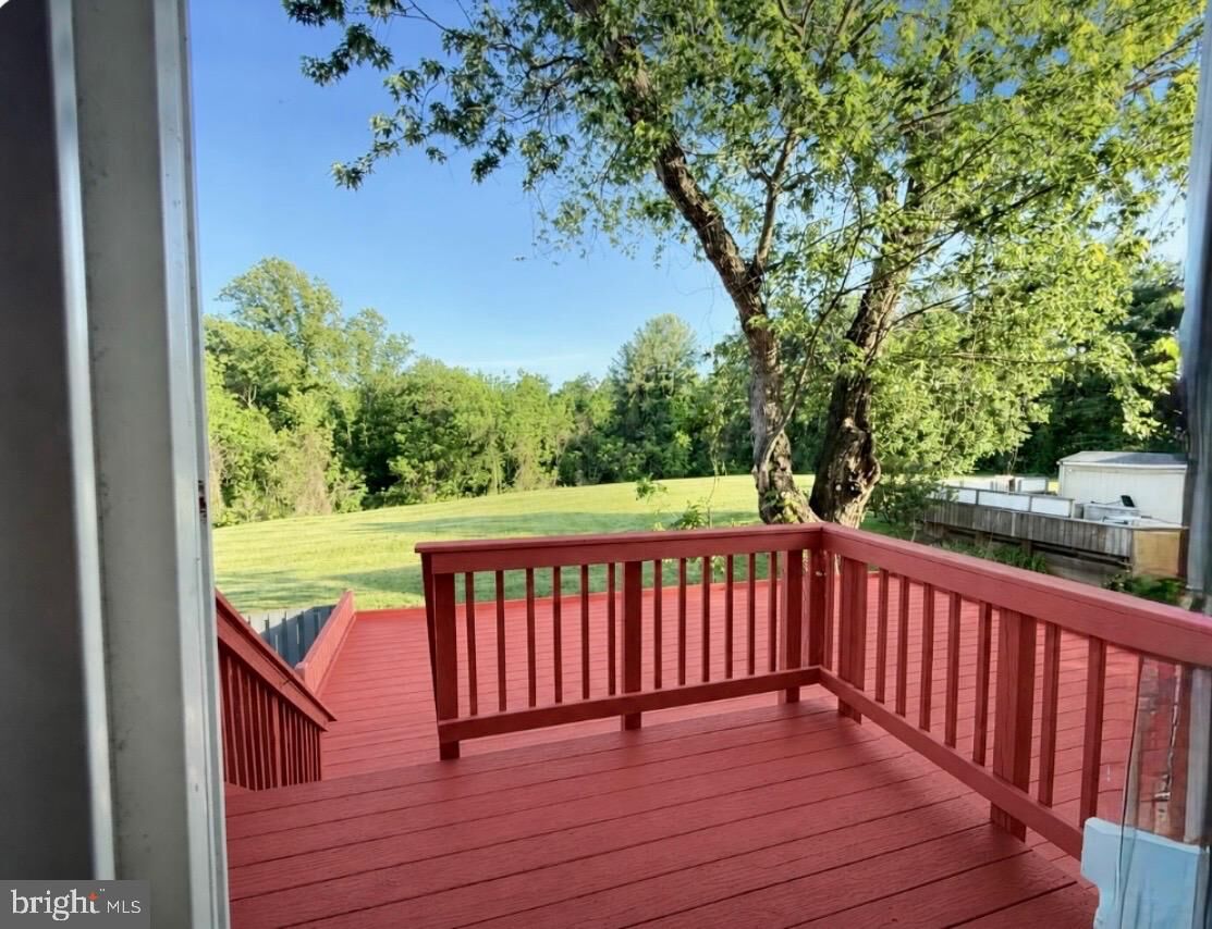 Property Photo:  9636 Westport Lane  VA 22015 