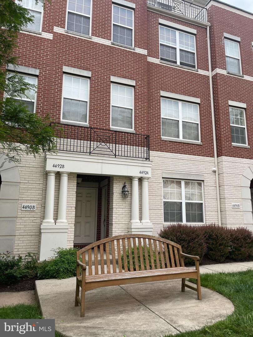 Property Photo:  4492 Beacon Grove Circle A  VA 22033 