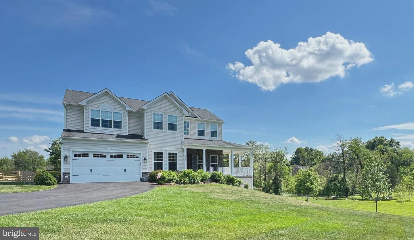 Property Photo:  15002 Mountain Road  VA 20132 