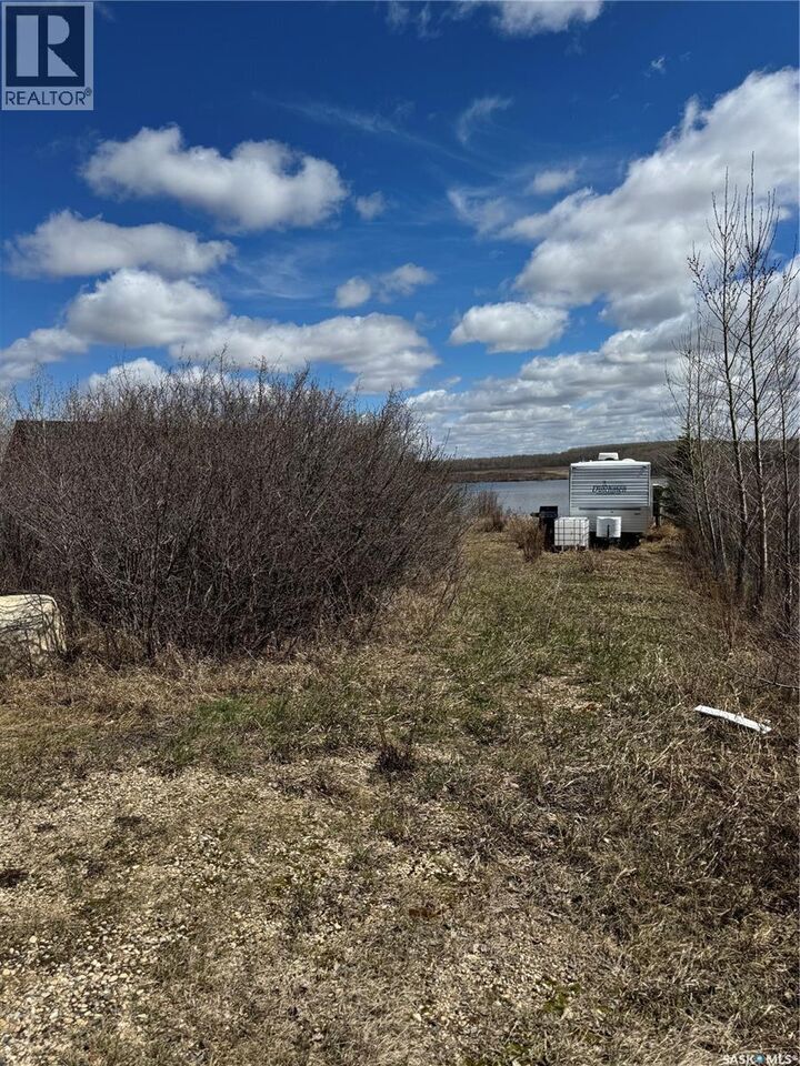 Property Photo:  644 Willow Point Way  SK S0K 3V0 