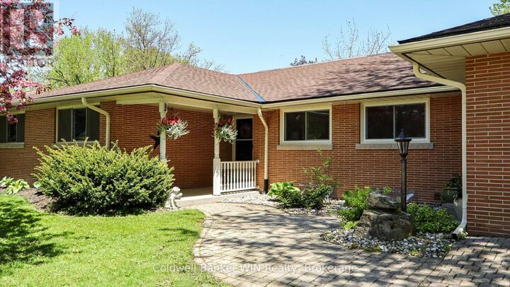 Property Photo: 151 Isabella Street East ON N0G 1A0