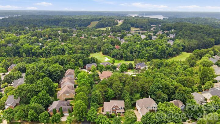 Property Photo: 1406 Finsbury Lane SC 29708