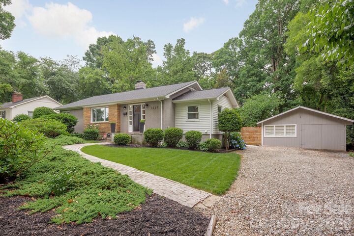 Property Photo: 3227 Driftwood Drive NC 28205