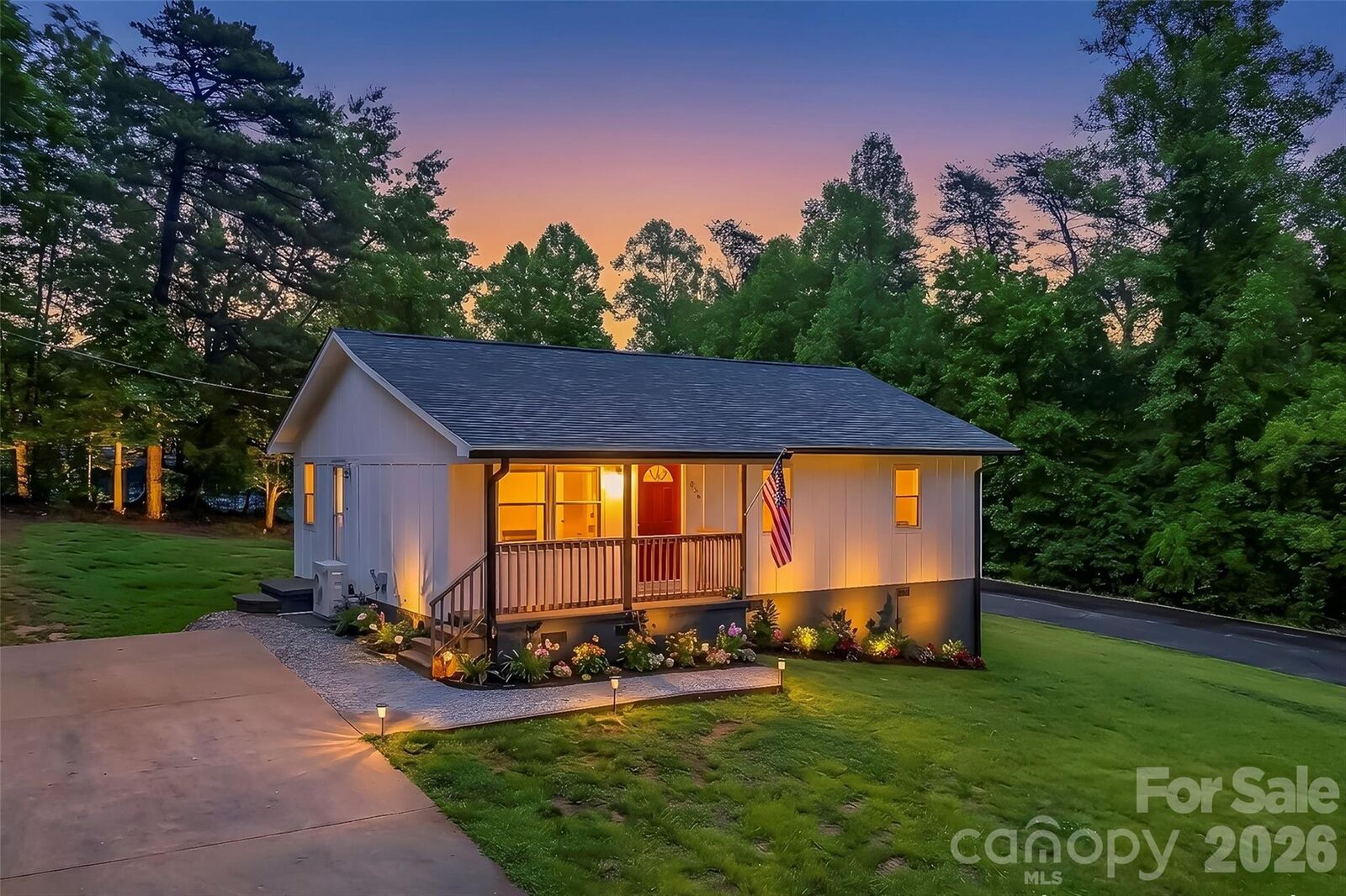 Property Photo: 825 S Creek Road NC 28761